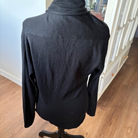 Elie Tahari Black Surplice Crossover Silk Cashmere Lightweight Sweater EUC Med - Picture 2 of 6